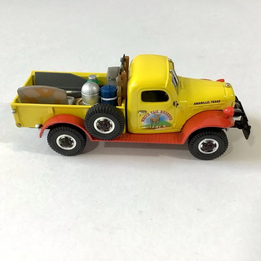 Matchbox Collectibles 1946 Dodge Power Wagon YYM38051 Great Outdoor 1:43 Diecast